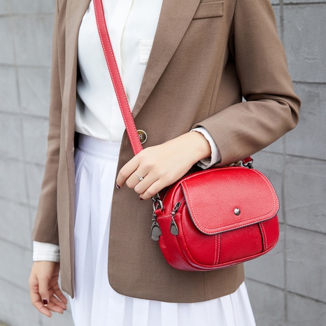 Korean fashion trendy wild retro messenger red round shoulder bag's discount tags