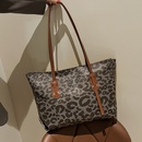 nuevos bolsos de gran capacidad bolsos de moda bolso de asas de un solo hombro con estampado de leopardo de modapicture5