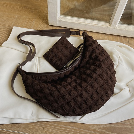 2021 new large capacity fold shoulder fashion crossbody bag dumpling bag  NHLH521017's discount tags