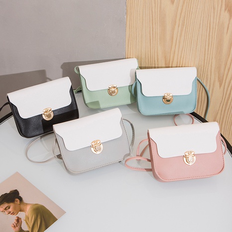 2021 Fashion Contrasting Color Single Shoulder Bag's discount tags