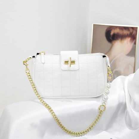 white simple romantic holiday trend solid color lock retractable square bag NHJYX521237's discount tags