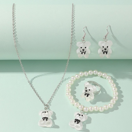 White resin pendent bear 5 pieces combination jewelry's discount tags