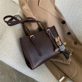 texture large capacity fashion retro oneshoulder underarm bag casual tote bagpicture18