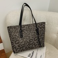 new largecapacity handbags handbags trendy fashion leopard print single shoulder tote bagpicture10
