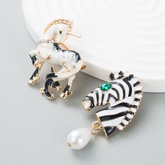 New retro zebra unicorn brooch suit pin accessories wholesale