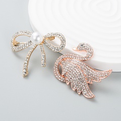 Fashionable full of diamonds inlaid swan brooch accessories clothing brooch accessories