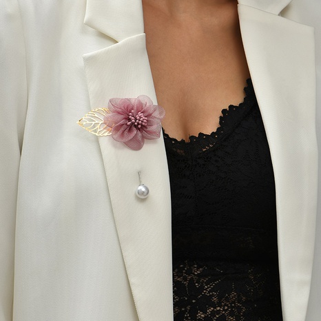 Broche feuille de fleur en tissu de personnalité simple bijoux créatifs à longue broche's discount tags