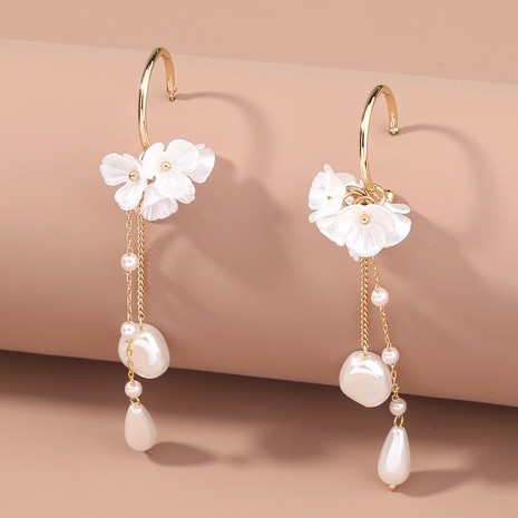 Pendientes de borla de moda coreana pendientes de perlas barrocas de imitación al por mayor's discount tags