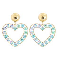 romantic personality heart-shaped female stud diamond earrings