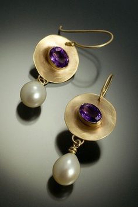 Fashion Pearl Earrings European and American Inlaid Purple Crystal Earrings's discount tags
