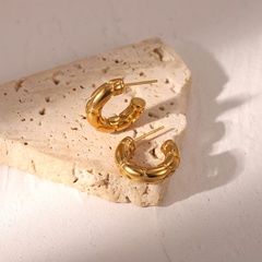 stainless steel embossed thick C-shaped earrings