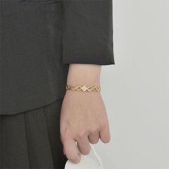 Bijoux de main en acier inoxydable avec bracelet ouvert creux avec diamants en or rétro