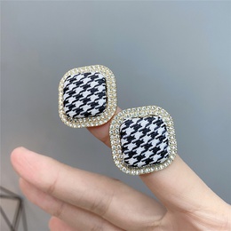 Houndstooth Stud Earrings 2021 New Trendy Square Earringspicture9