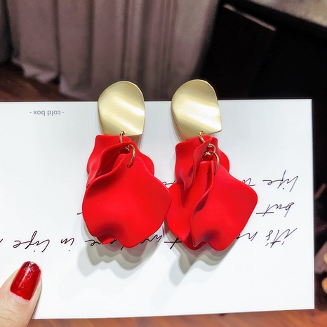 Korean personality earrings rose flower earrings European and American long earrings's discount tags