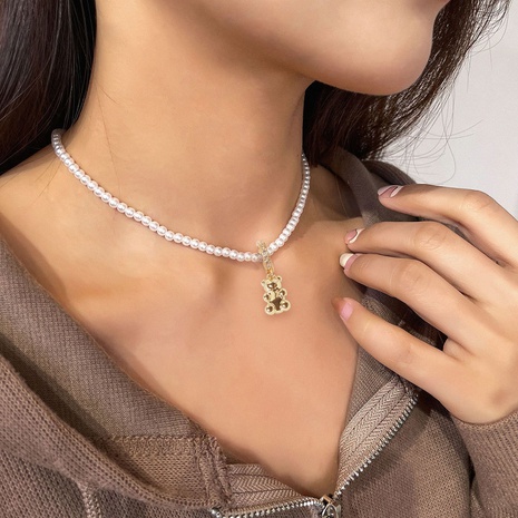 Europäische und amerikanische einfache Art Perlenkette Schmuck Mode Bär Anhänger Halskette's discount tags