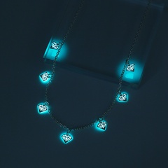 Neues einfaches Design Halloween Geschenk leuchtende geometrische Tag Halskette