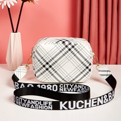 wholesale Korean fashion women's bags new waist bag urban simple checkered shoulder bag