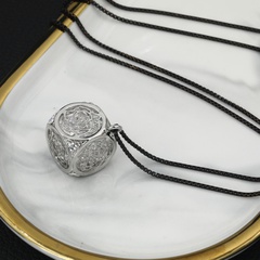 Silberne geometrische griechische exquisite Pulloverkette Kupferhalskette