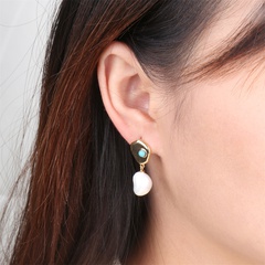 Freshwater pearl earrings female 2021 new dripping oil copper earrings wholesale