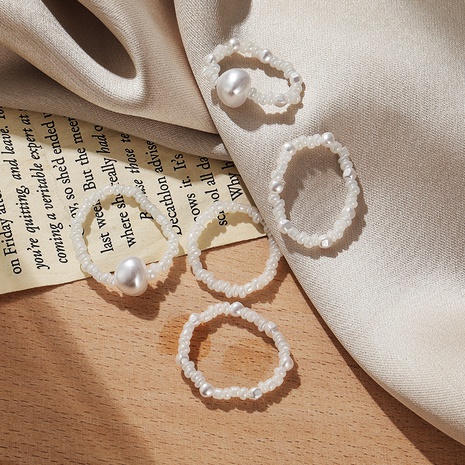 Bague de perles de riz blanches simples rétro créatives bague de perles blanches ensemble de 5 pièces's discount tags