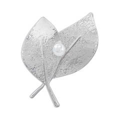 Leaf Pearl Simple Geometric Brooch