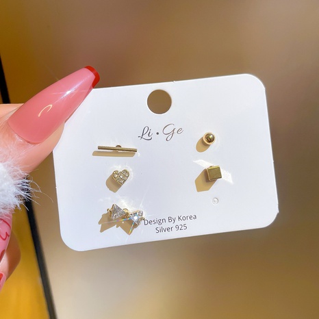 einfaches 5-teiliges Ohrring-Set mit Herz geometrischer Schleife's discount tags