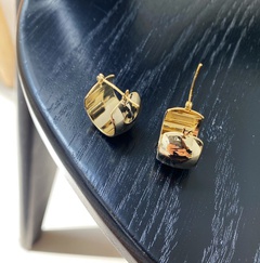 widening ring ear buckle style glossy individual metallic simple earrings