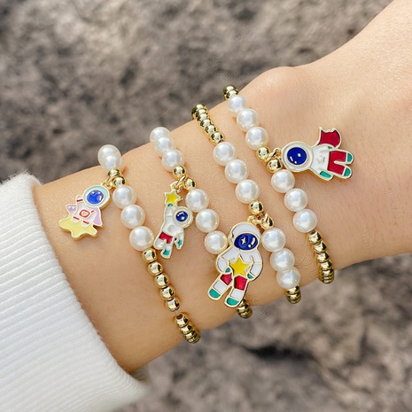 Astronaut Paar Armband Valentinstag Geschenk Mode Farbe Tropfen Öl Kupfer Armband's discount tags