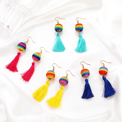 Boucles d'oreilles ethniques longues boules de laine à pompon couleur bohème's discount tags
