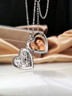European and American fashion carved heart pendant necklace