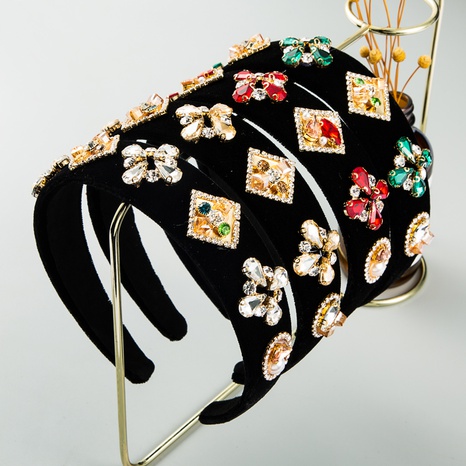 Diadema de perlas de terciopelo dorado de moda para mujer con incrustaciones de diamantes de imitación de color, accesorios para el cabello's discount tags