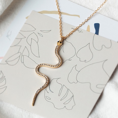 einfache Halskette mit Anhänger in Schlangenform mit Diamanten's discount tags