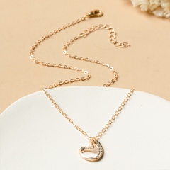 twisted hollow heart-shaped pendant necklace clavicle chain
