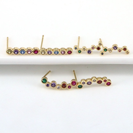 Europäische und amerikanische einförmige mikro-intarsierte farbige Zirkon-Kupfer-Ohrringe's discount tags