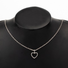 fashion rhinestone-studded hollow heart necklace