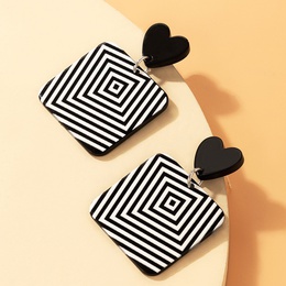 simple fashion black and white heart striped geometric shape resin earringspicture10