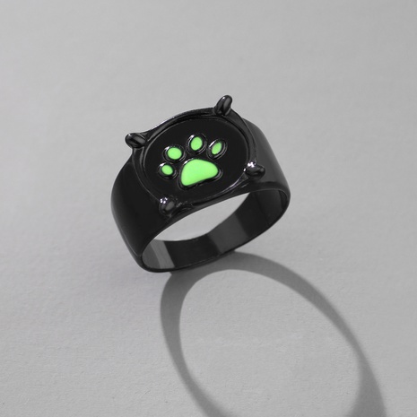European and American hot-selling rings retro black cat claw fluorescent ring personalized jewelry's discount tags