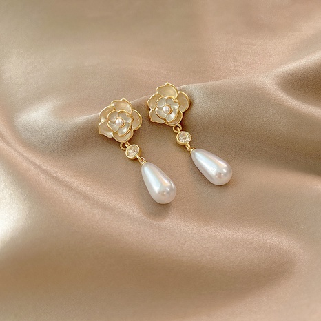 Korean version of simple flower earrings long pearl earrings's discount tags