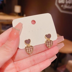Korean simple lattice heart-shaped autumn and winter alloy earrings wholesale