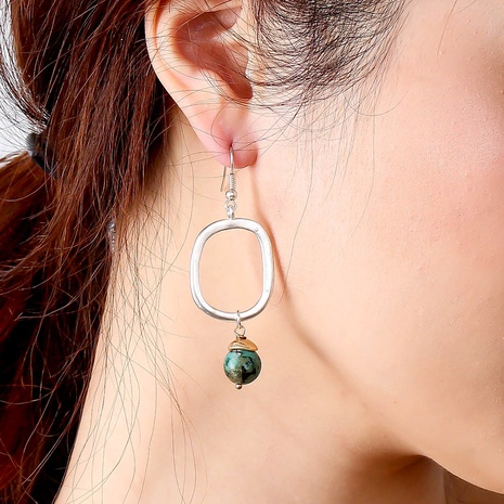 personnalité de la mode verte boucles d'oreilles créatives en pierre naturelle argentée's discount tags