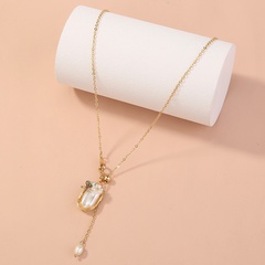 European and American style niche handmade retro pearl long pendant necklace female