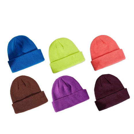 Bonnet en laine nouveau style version coréenne chapeau tricoté de couleur unie multicolore en gros's discount tags
