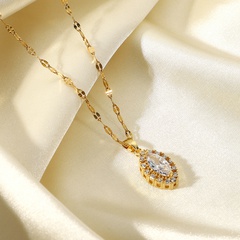 Collier pendentif en zircon cubique blanc en forme de broche de bijoux en acier inoxydable plaqué or 18 carats