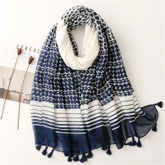 bufanda de borla hecha a mano de hilo de Bali de algodón y lino azul con rombos geométricos