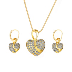 2021 Creative Simple Women's Jewelry 18K Point Diamond Peach Heart Necklace and Earring Set