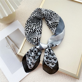 New 70CM small square scarf spring and autumn fashion decoration scarfpicture12