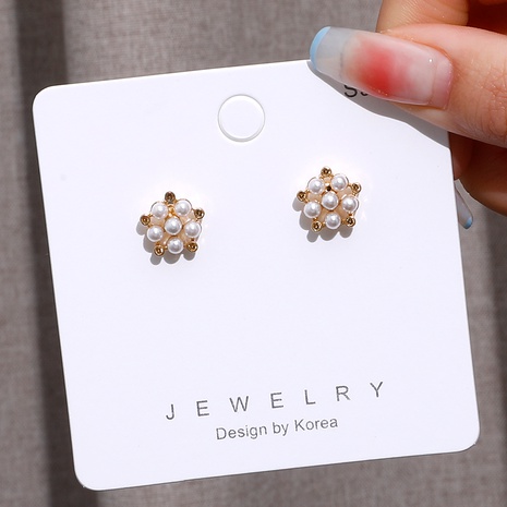 Fashion exquisite pearl snowflake stud earrings's discount tags