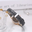 Version corenne de la montre de ceinture pour dames simple montre  quartz  petit cadranpicture9