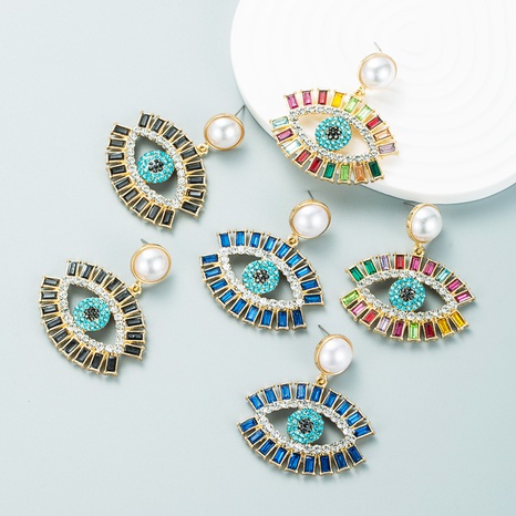Pendientes de ojo personalizados de perlas con incrustaciones de diamantes de color de moda's discount tags