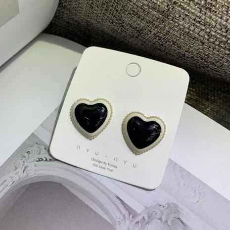 Boucles d'oreilles de style explosif bureau OL boucles d'oreilles en forme de coeur de style mode simple's discount tags